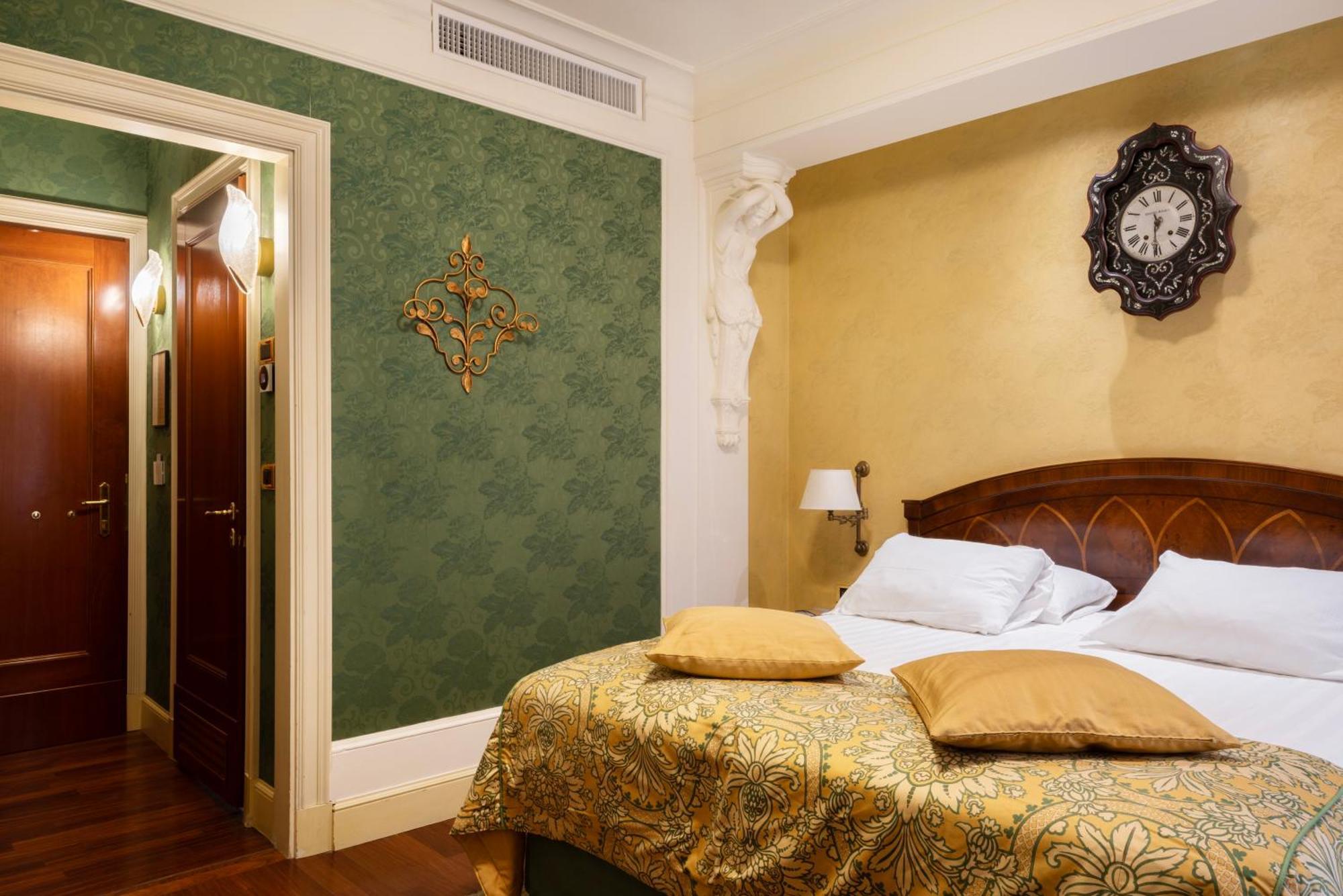 Art Hotel Orologio Bologna Exterior photo