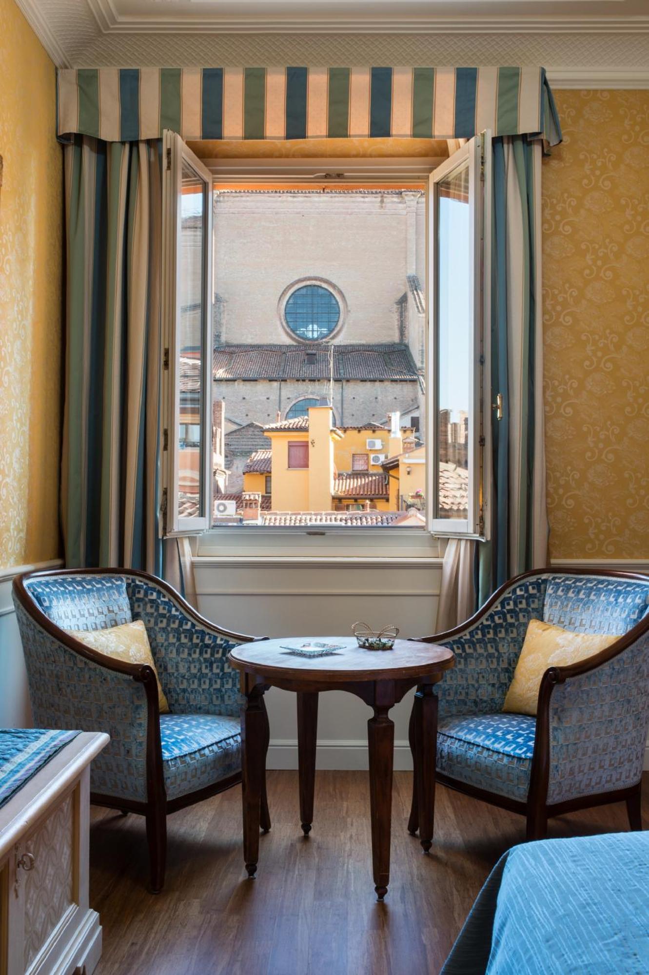 Art Hotel Orologio Bologna Exterior photo