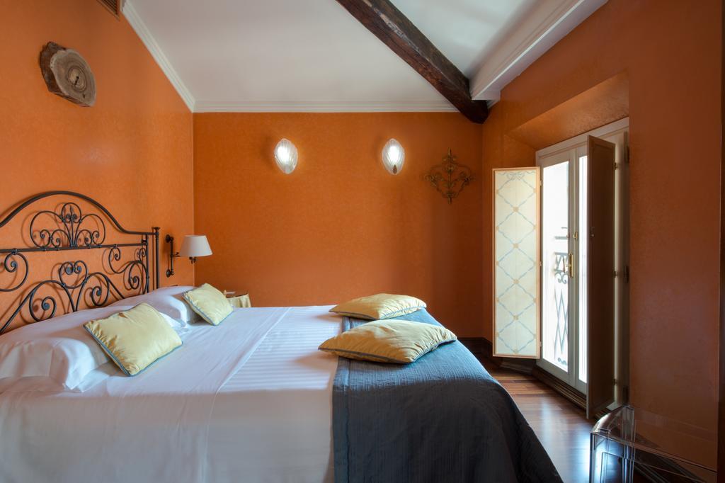 Art Hotel Orologio Bologna Exterior photo